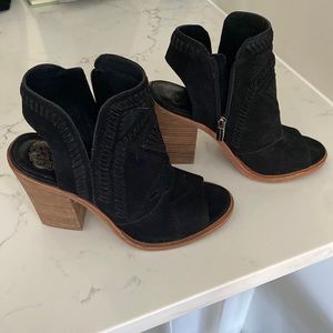 Vince Camuto Black Suede heel
